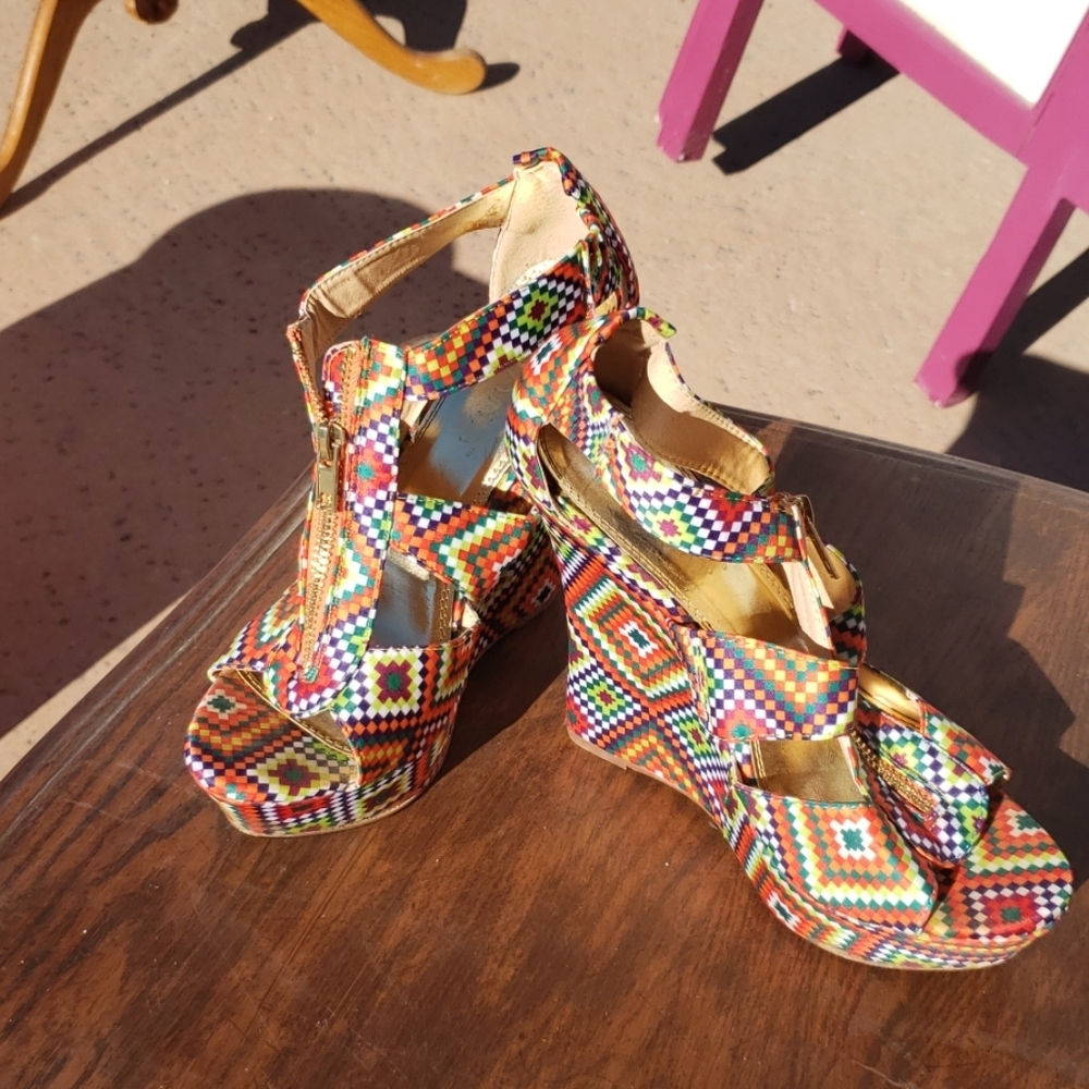 Lilliana Multi Colored heels